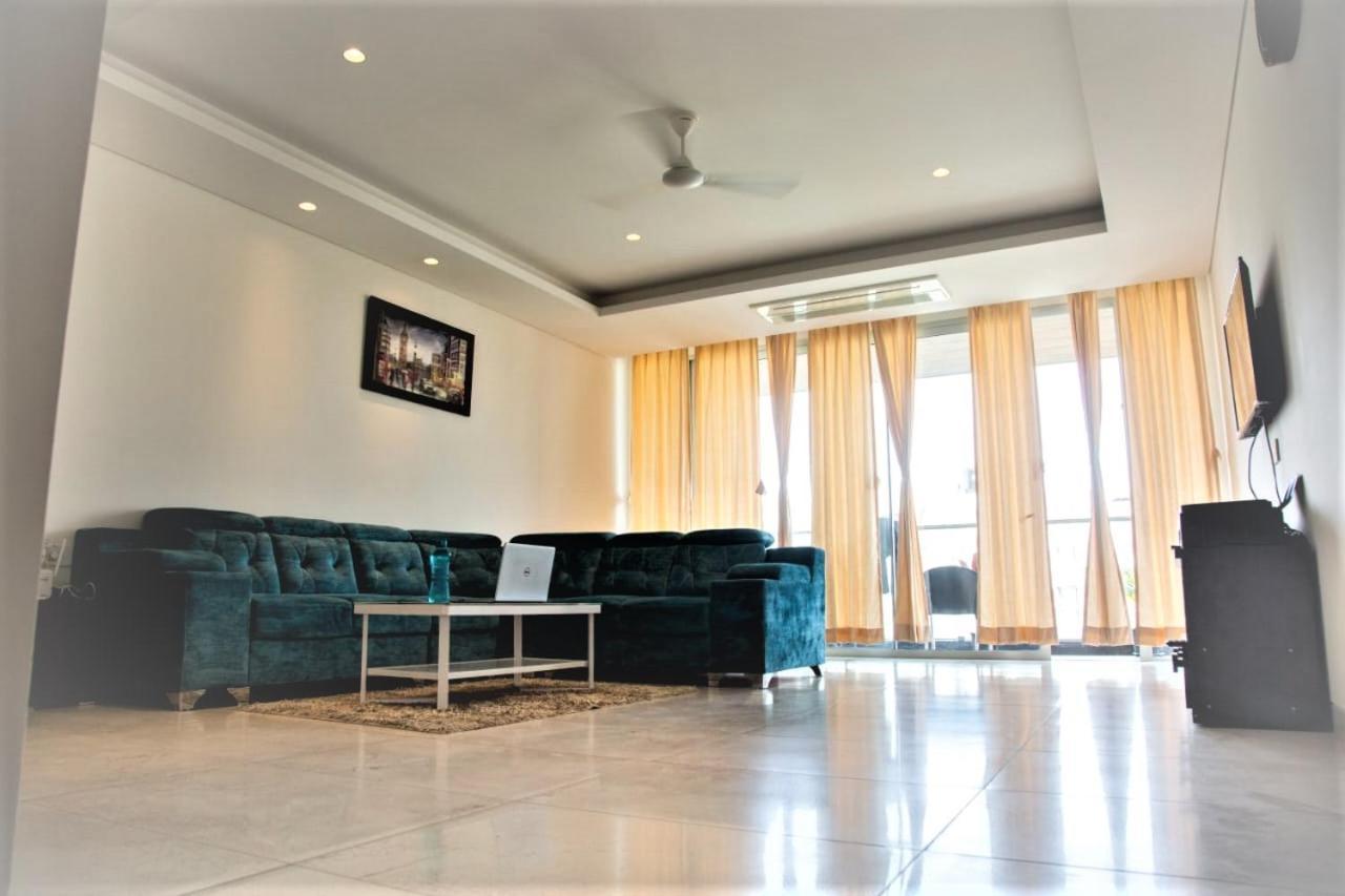 Guest House Service Apartments Pune Luaran gambar