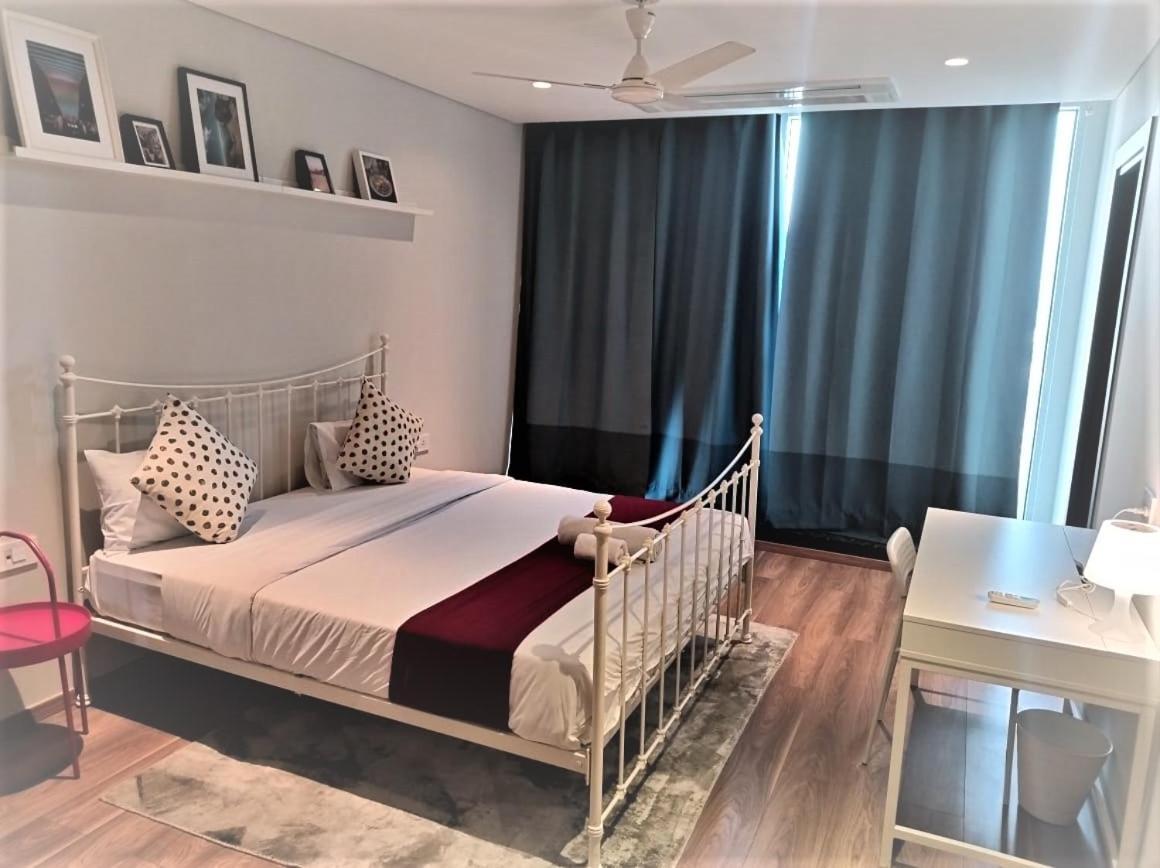 Guest House Service Apartments Pune Luaran gambar