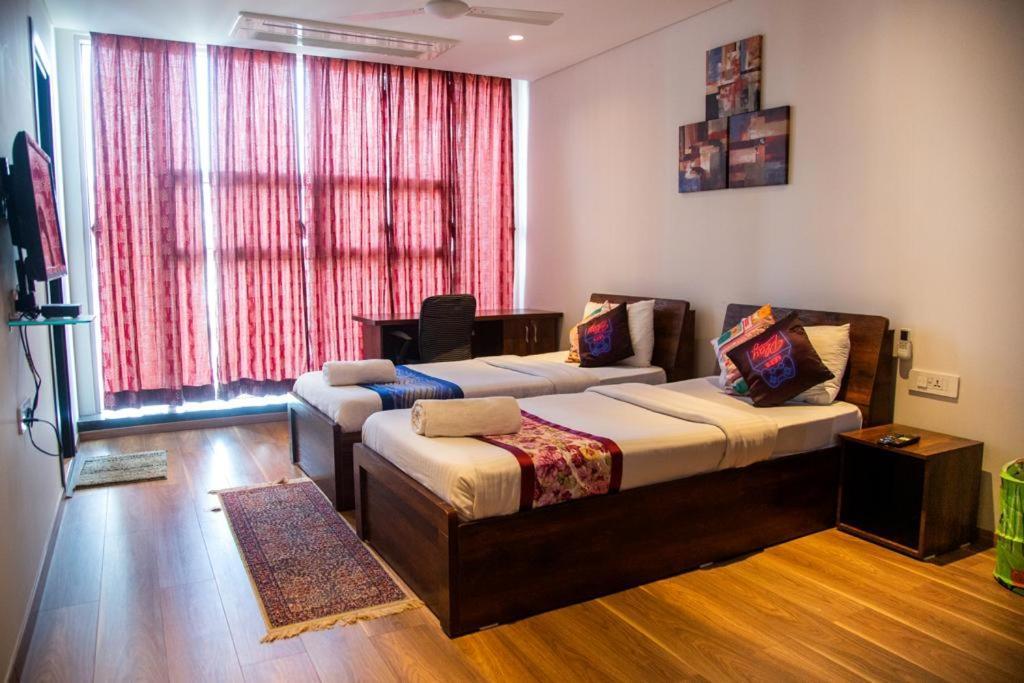 Guest House Service Apartments Pune Luaran gambar